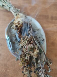 räucherwerk, natürlich räuchern, heimische Pflanzen